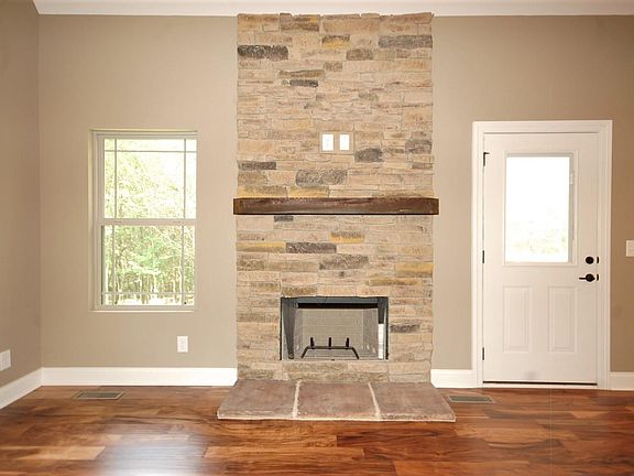 4th image of 6006 Bluewater Dr