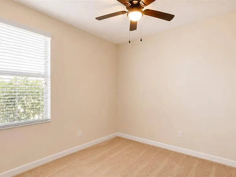 5230 Cortland Dr — Photo 33