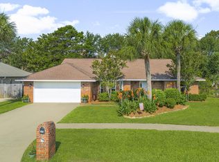149 Kel Wen Cir, Destin, FL 32541