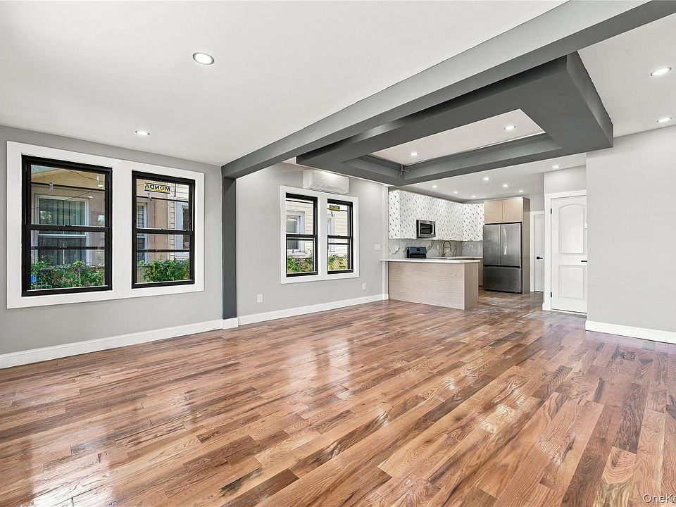 1st image of 9902 200th Street