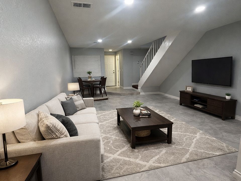 2nd image of 3791 Village Ln