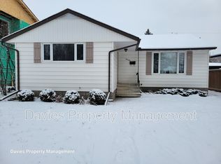 9239 148th St NW, Edmonton, AB T5R1A4