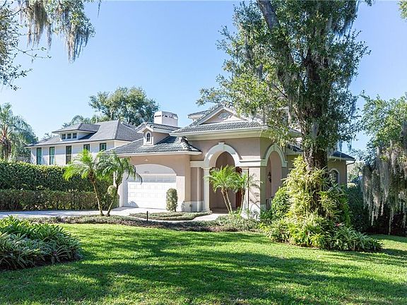3rd image of 1571 Harris Cir