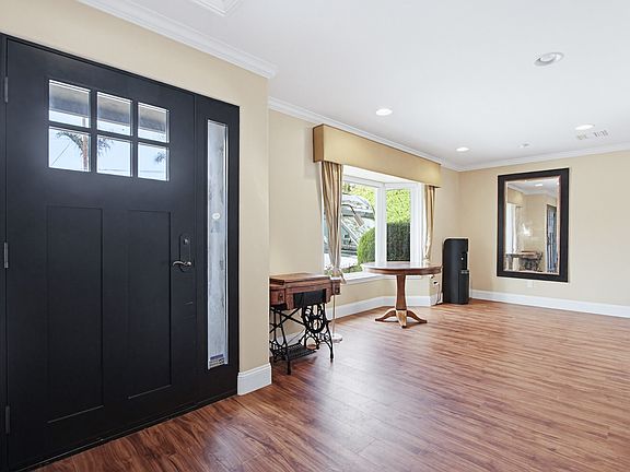 5th image of 3167 Carnegie Pl