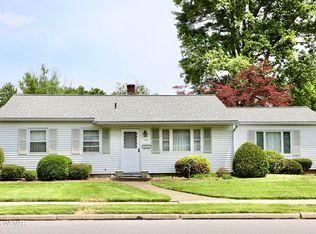 1528 Warren Ave, Williamsport, PA 17701