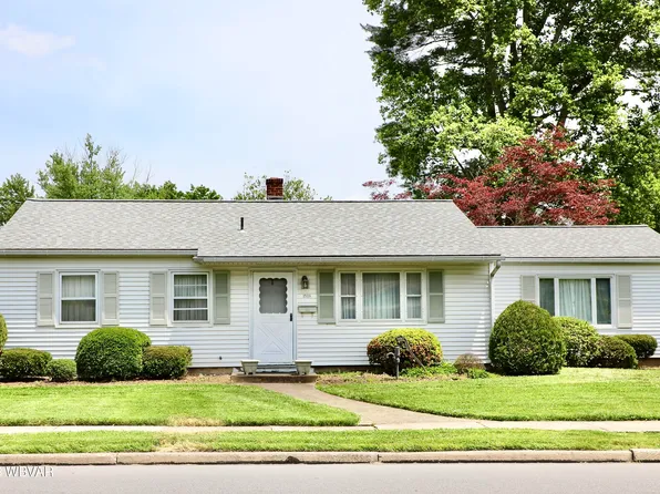 1528 Warren Ave, Williamsport, PA 17701