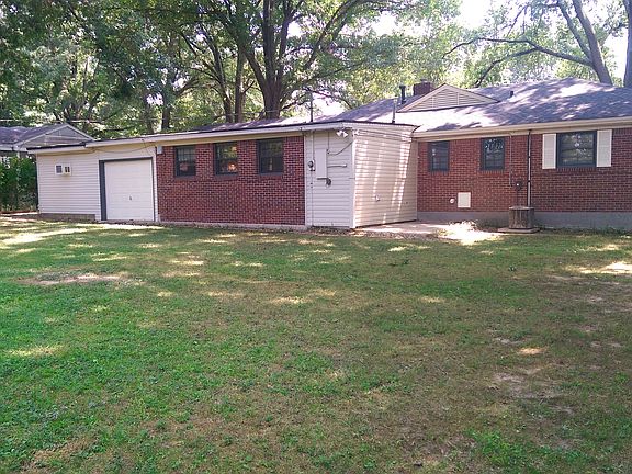 3rd image of 4986 Warwick Ave