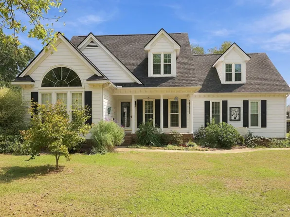 41 Pine Croft Rd, Angier, NC 27501