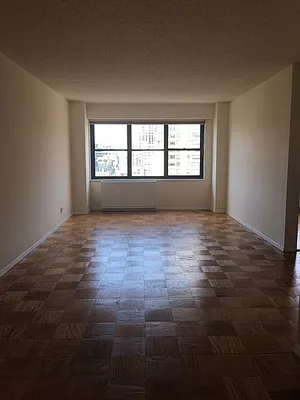Rented by Ready Group | media 51