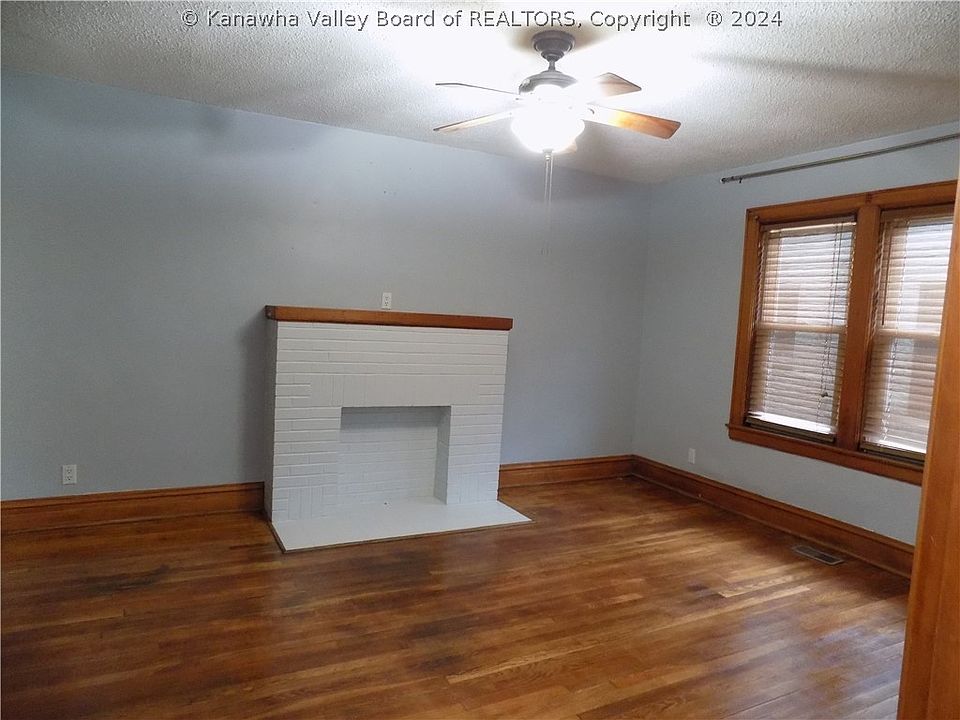 301 Pratt Ave, Pratt, WV 25162 Zillow