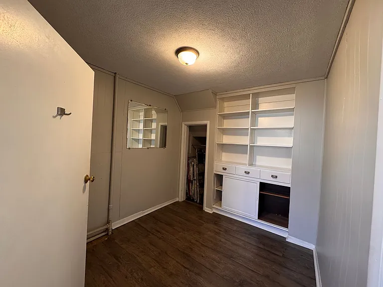 618 S Center St — Photo 1