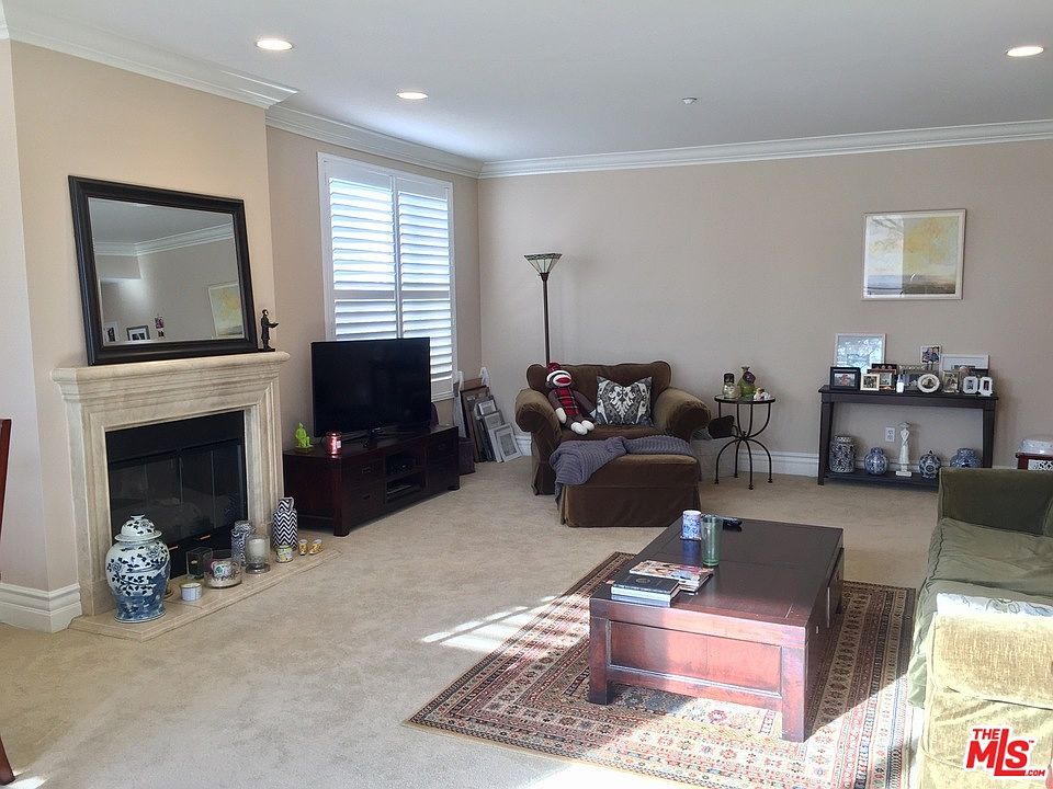 1st image of 1337 Wellesley Ave APT 205