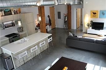 2nd image of 136 Main # 405 St