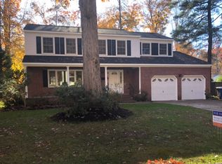 935 Etna Dr, Newport News, VA 23608