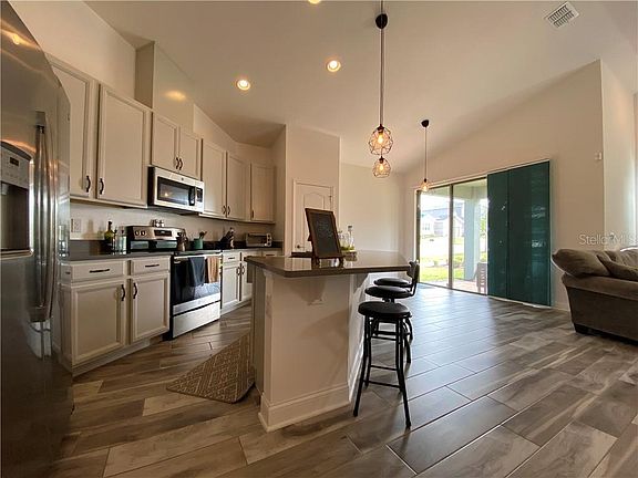 5th image of 13376 Highland Woods Dr