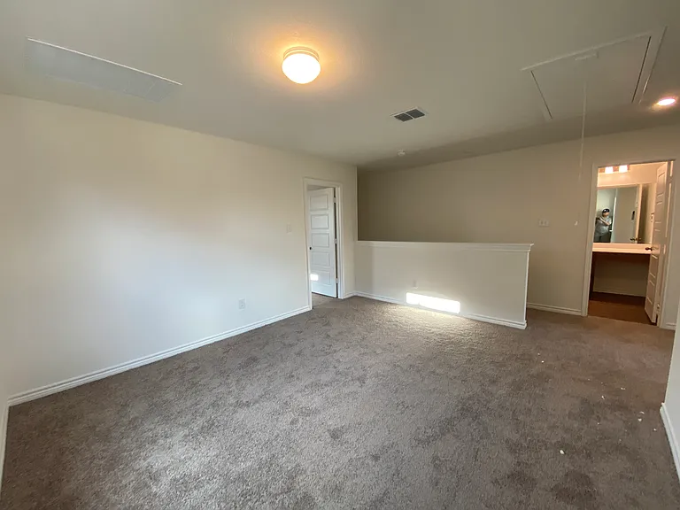 10643 W Military Dr #7 — Photo 16