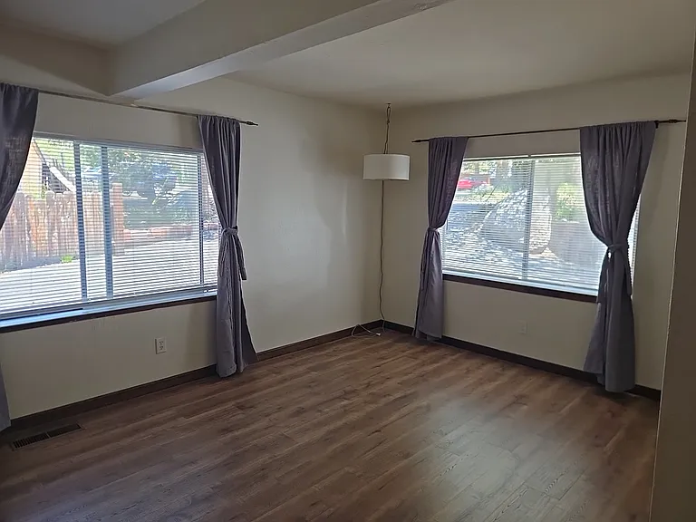 298 Andria Dr — Photo 11