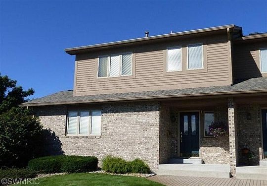 1st image of 215 S Lakeshore Dr Unit 17