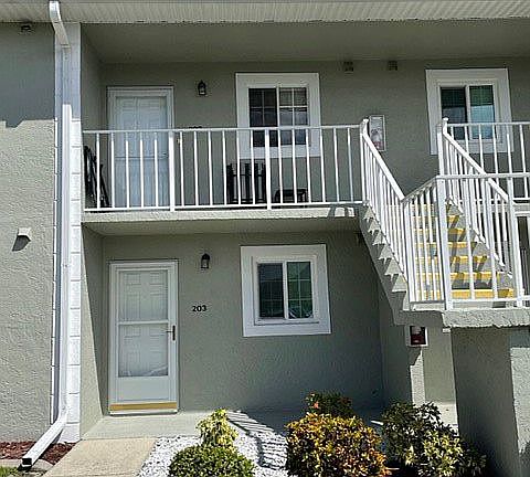 4th image of 3310 Loveland Blvd Unit 207