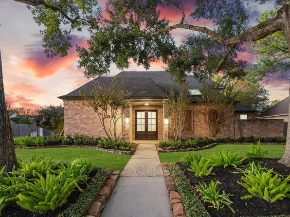 11626 Highgrove Dr, Houston, TX 77077