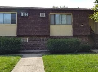 1780 Felten St, Aurora, IL 60505