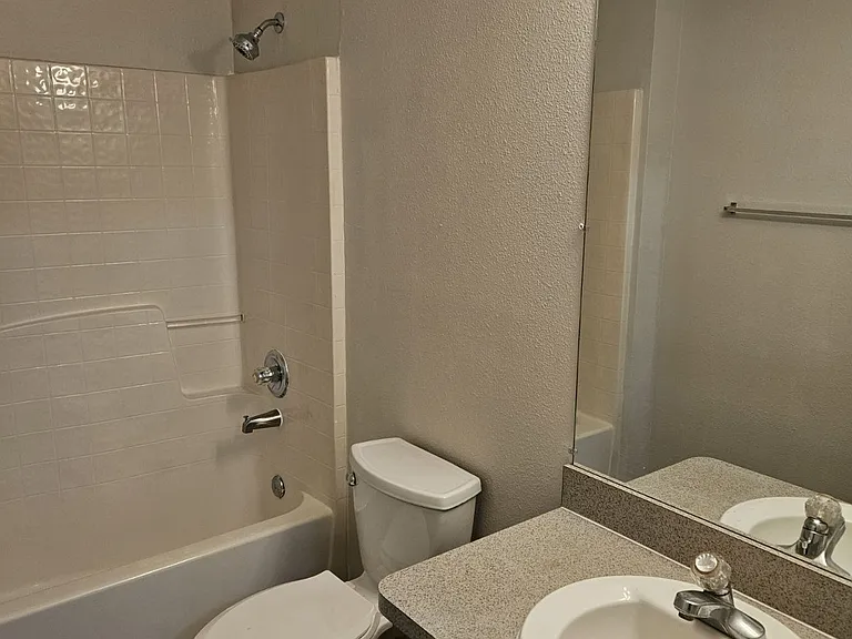 107 Masters Dr — Photo 6