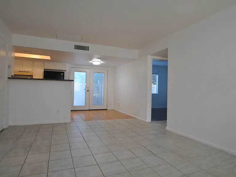 310 S Wilson St #101 — Photo 12