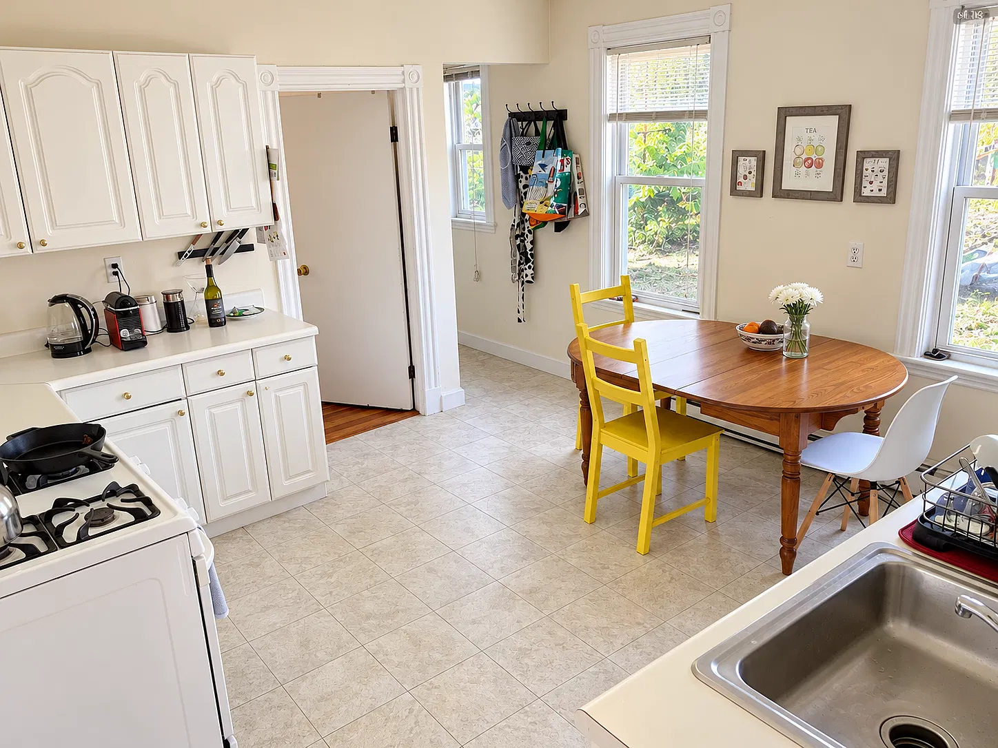 2 bed, 1000 sqft, $2,500 — Photo 4