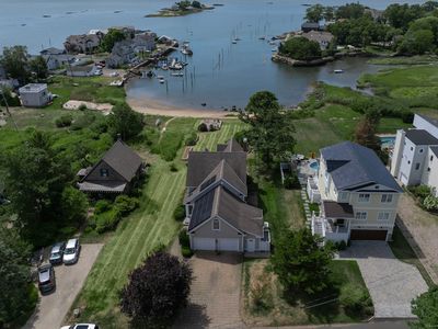 22 Bayberry Lane, Branford, CT, 06405