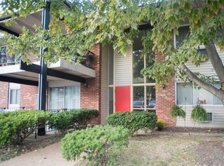 10023 S Bunker Hill Dr #G, Saint Louis, MO 63123