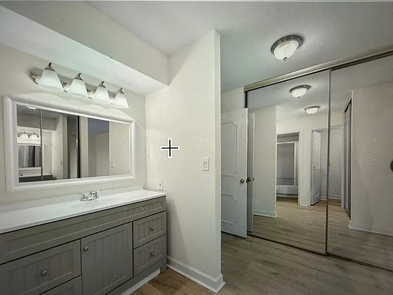 8360 Greensboro Dr #926 — Photo 9