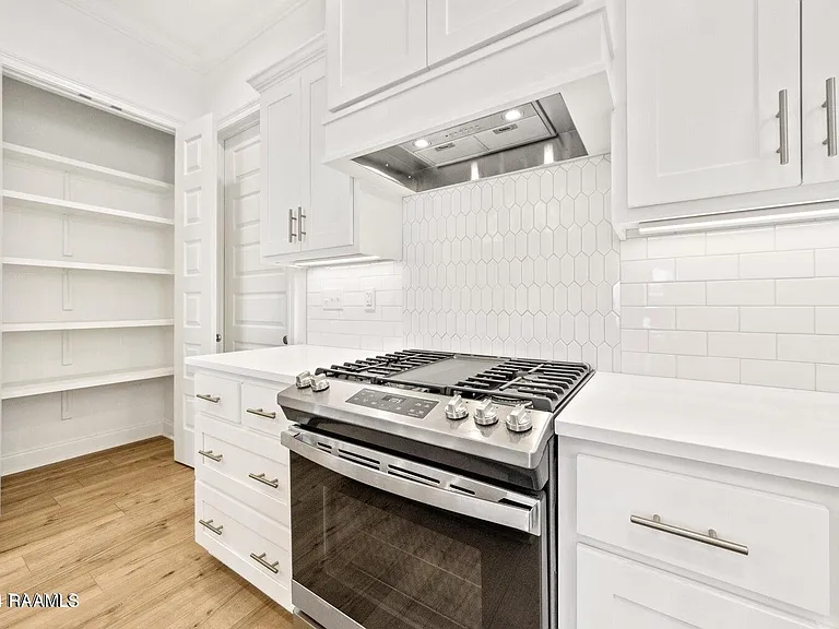 128 Oak Village Dr — Photo 11