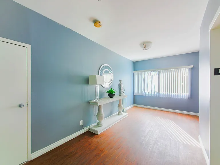 The Flats At Studio City - Darbyridge, Lp — Photo 15