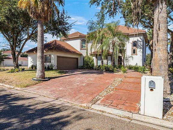 3rd image of 914 Rio Grande Dr