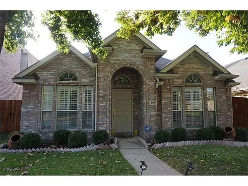 7905 Country Ridge Ln Photo 1