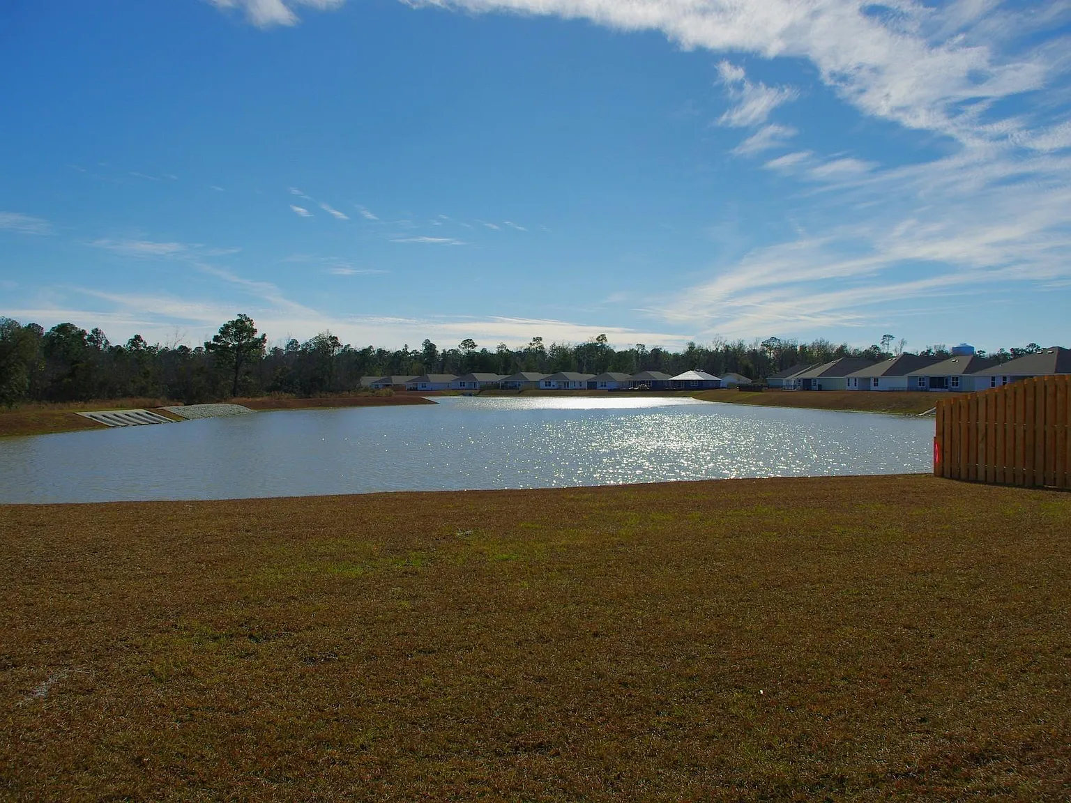 4 bed, 1387 sqft, $2,100 — Photo 2