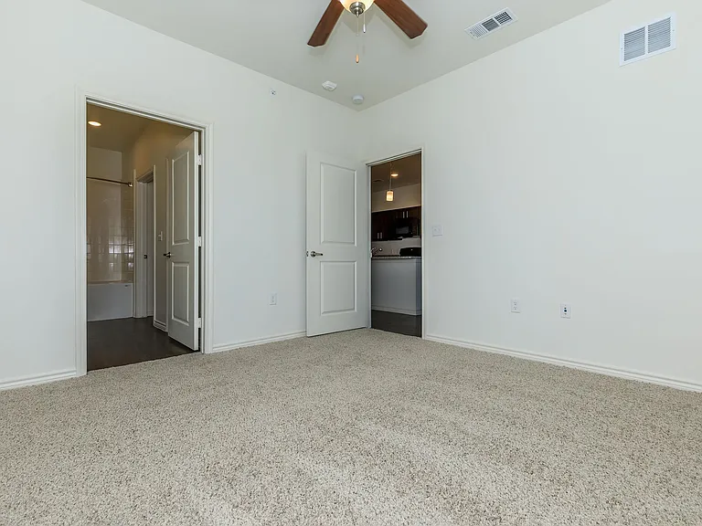 Limestone Ridge — Photo 70