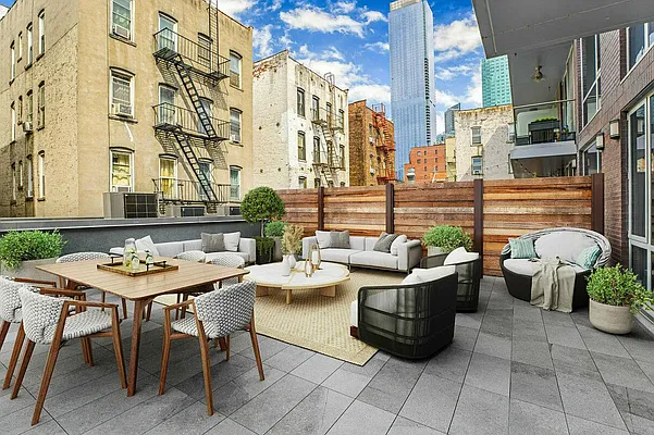 Rented by SERHANT. | media 10