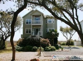 122 SE 63rd St, Oak Island, NC 28465
