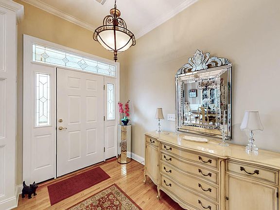 3rd image of 1036 Longstreet Pl