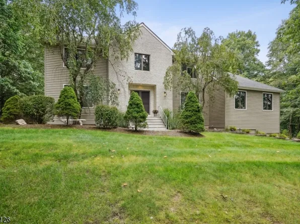 40 Tower Hill Ln, Kinnelon Boro, NJ 07405