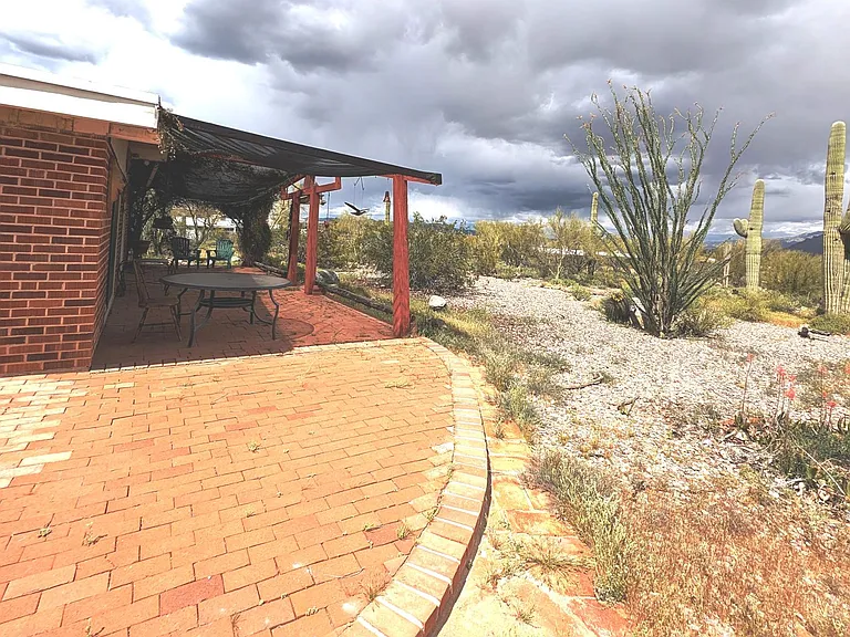 4140 W Camino Pintoresco — Photo 28