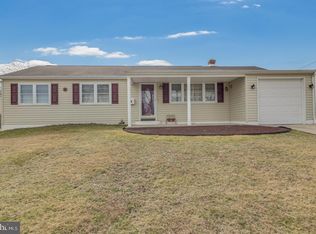 8 Silsbee Rd, New Castle, DE 19720