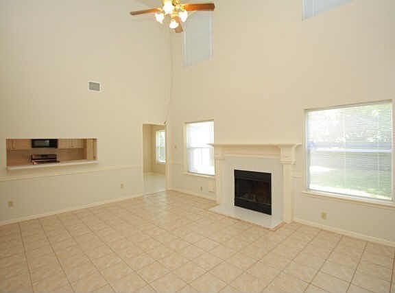 3rd image of 15807 Jamie Lee Dr