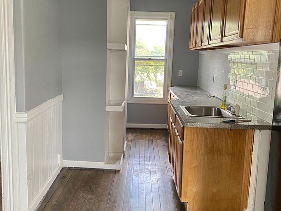 2nd image of 251 Fairview St Floor 2