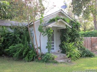 1610 21st St, Hondo, TX 78861