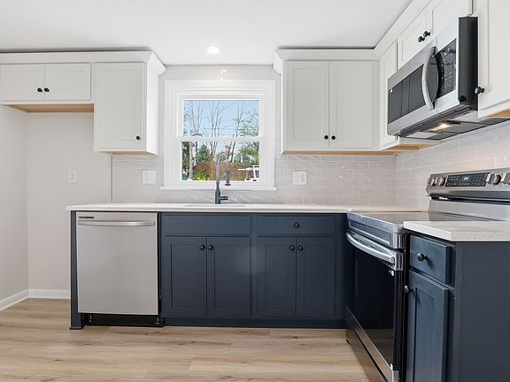 3rd image of 234 Hartley Rd APT 1