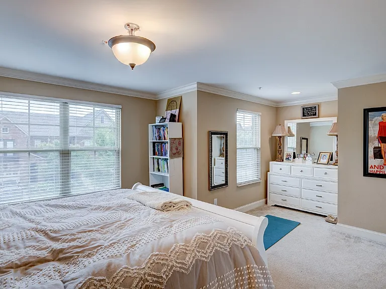 206 Bixby Private Ln — Photo 23