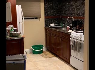 2605 Oceanside Rd, Oceanside, NY 11572