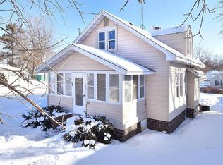 203 9th Ave SW, Faribault, MN 55021